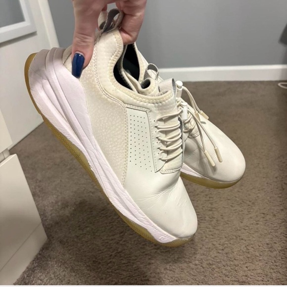 Clove Nursing Shoes - Picture 6 of 8